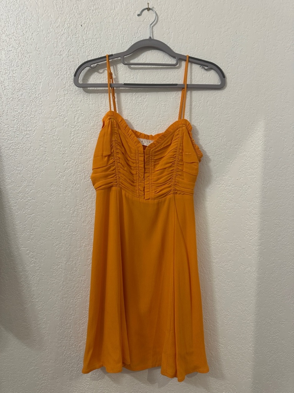 Astr Bright Orange Spaghetti Strap Ruched Mini Dress - Size Medium